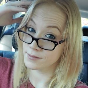 Meet your Posher, Hope